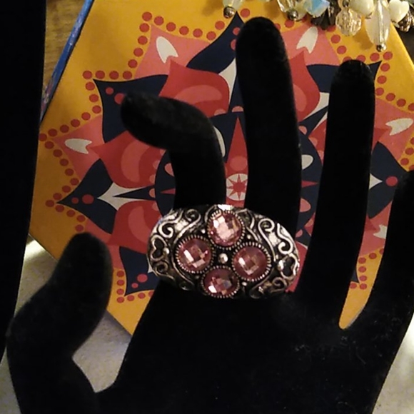 Ring - Picture 3 of 4